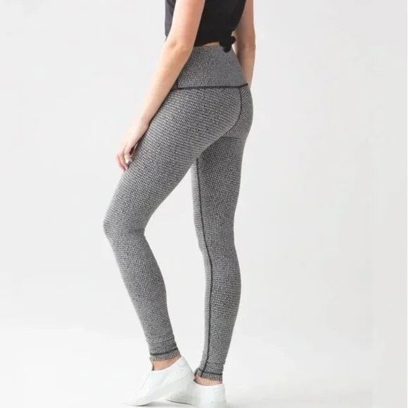 Lululemon Wunder Under High Rise Leggings - Picture 2 of 11